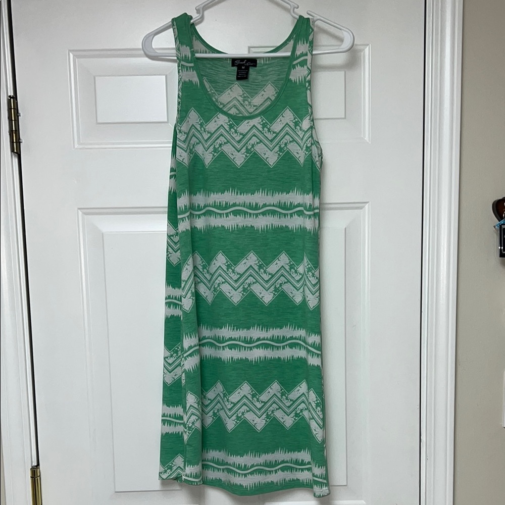 Beach by Exist Green and White Chevron Dress